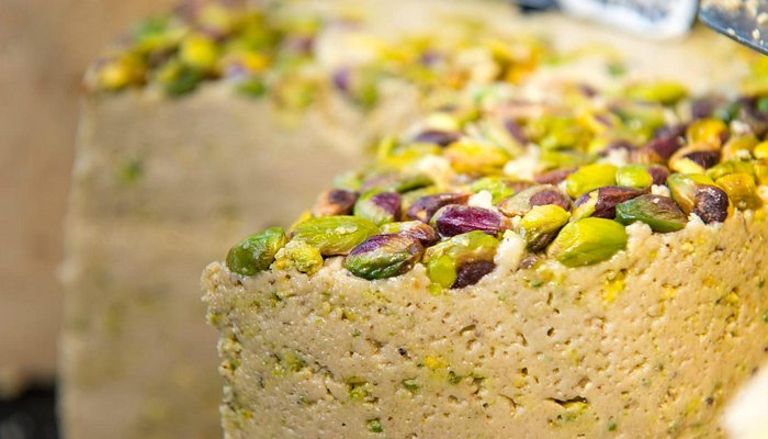 Kuwaiti Rahash with Pistachio & Date Molasses – 2 × 500g (1 KG) | Authentic Kuwait Sweets