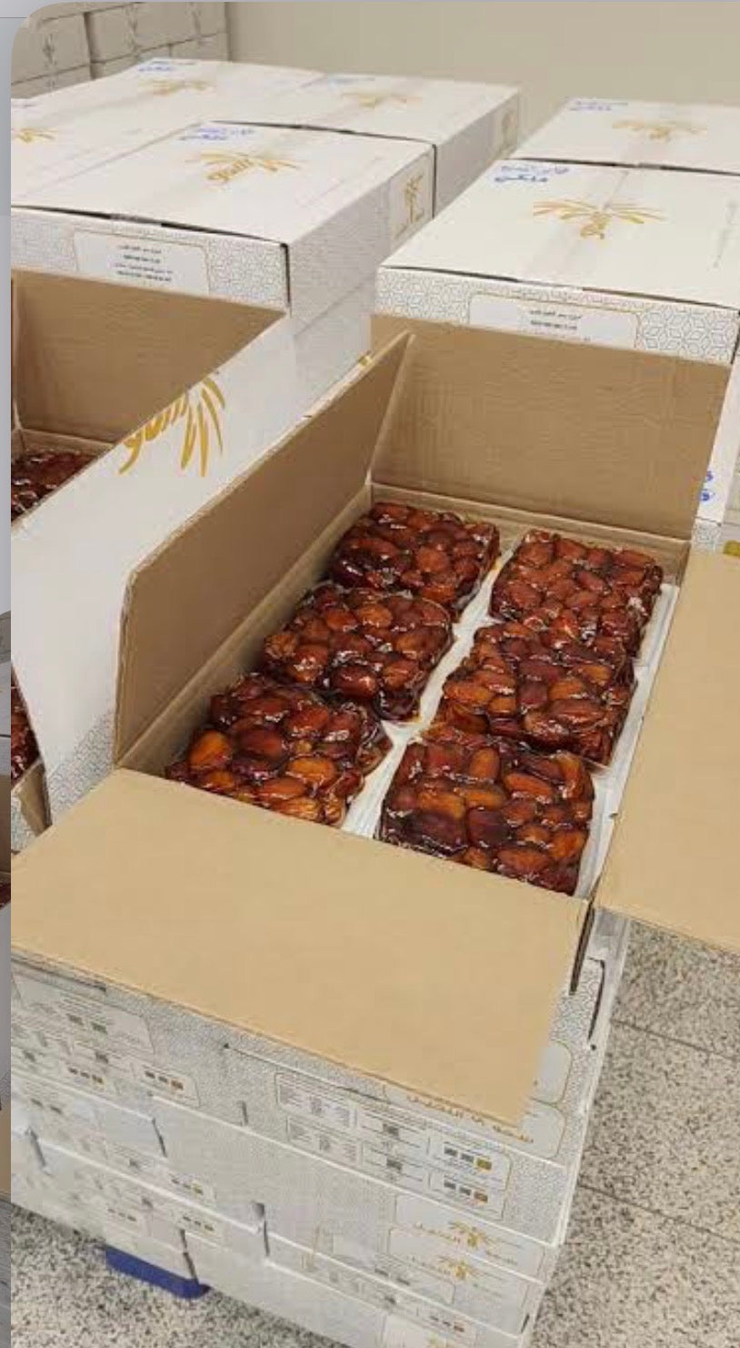Premium Dates Wholesale – Full Carton at a Better Price